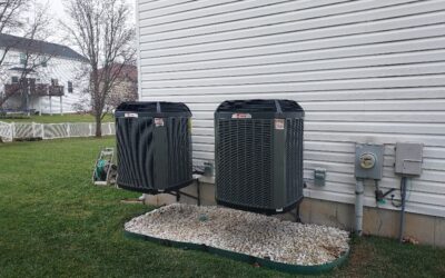 How do you choose between tankless and traditional water heaters in Manchester, MO?